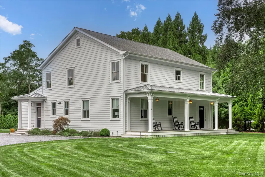 129 S Country Road, Remsenburg, NY 11960 - #3