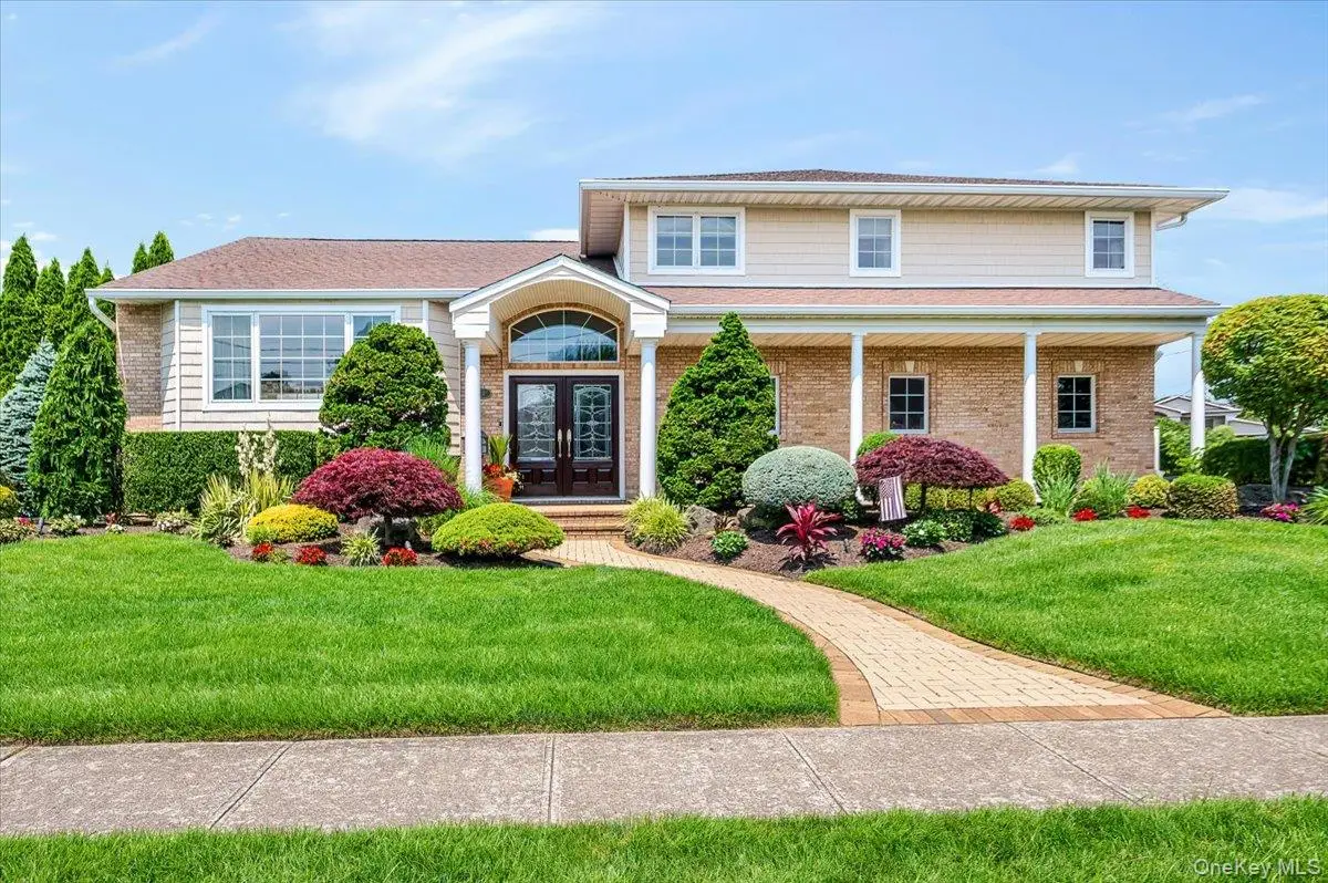 11 Knell Drive, Massapequa Park, NY 11762 - #1