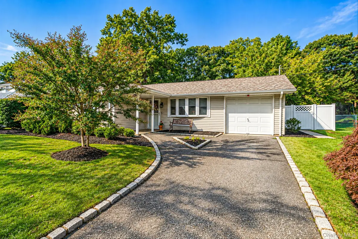 5 Allegheny Drive S, Farmingville, NY 11738 - #1