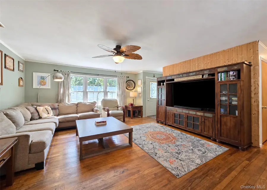 279 Hawkins Road, Selden, NY 11784 - #3