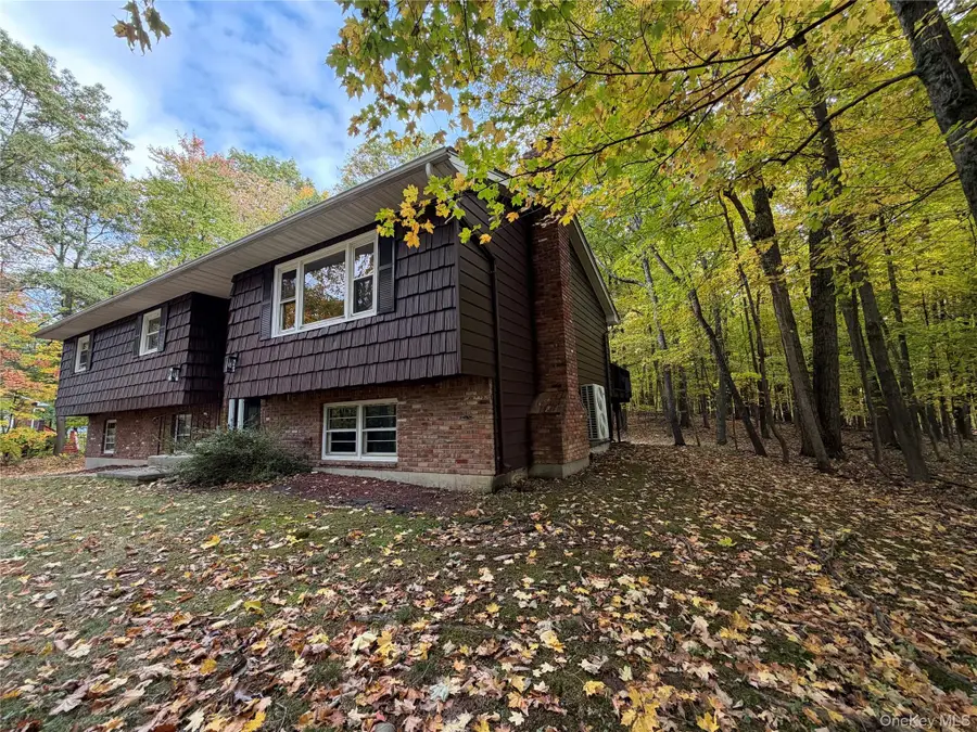 24 Emperor Lane, Montgomery, NY 12549 - #3