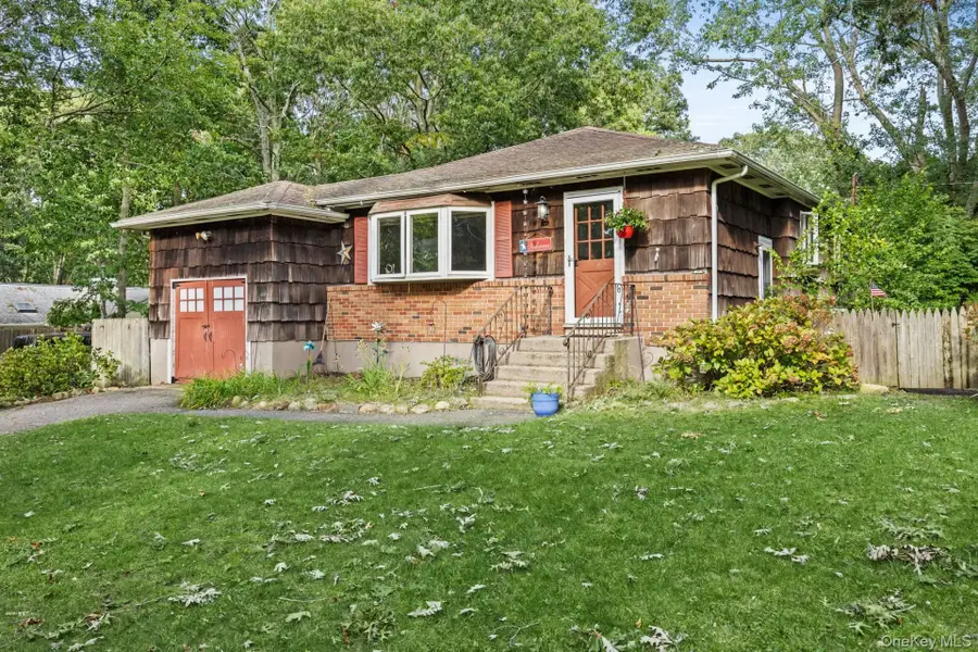 2 Easterly Road, Hampton Bays, NY 11946 - #2