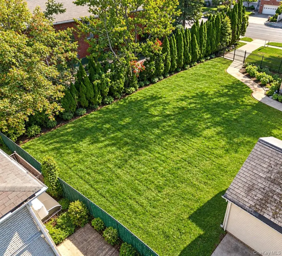 146-43 Bayside Avenue, Flushing, NY 11354 - #3
