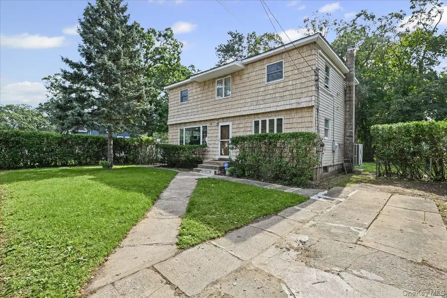132 Commonwealth Drive, Wyandanch, NY 11798 - #2