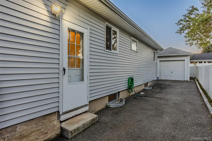 83 S 3rd Street, Bethpage, NY 11714 - #2