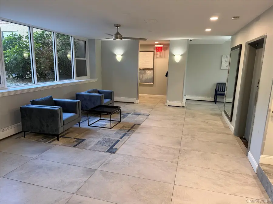 185S Middle Neck Road Road #1C, Great Neck, NY 11021 - #2