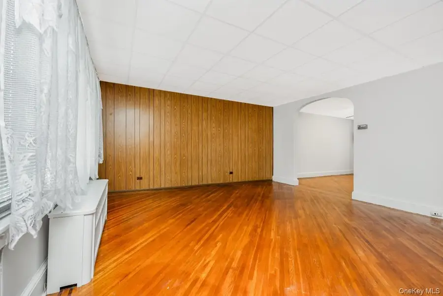 64-45 79th Street, Middle Village, NY 11379 - #3