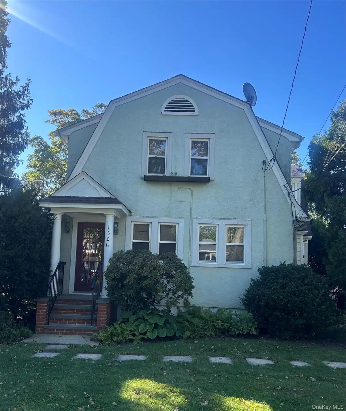1306 Potter Boulevard, Bay Shore, NY 11706 - #1