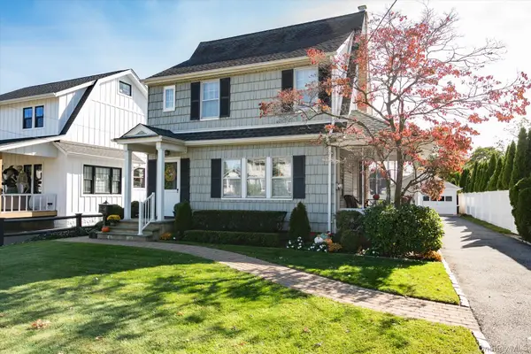 421 Oak Street, Bellmore, NY 11710