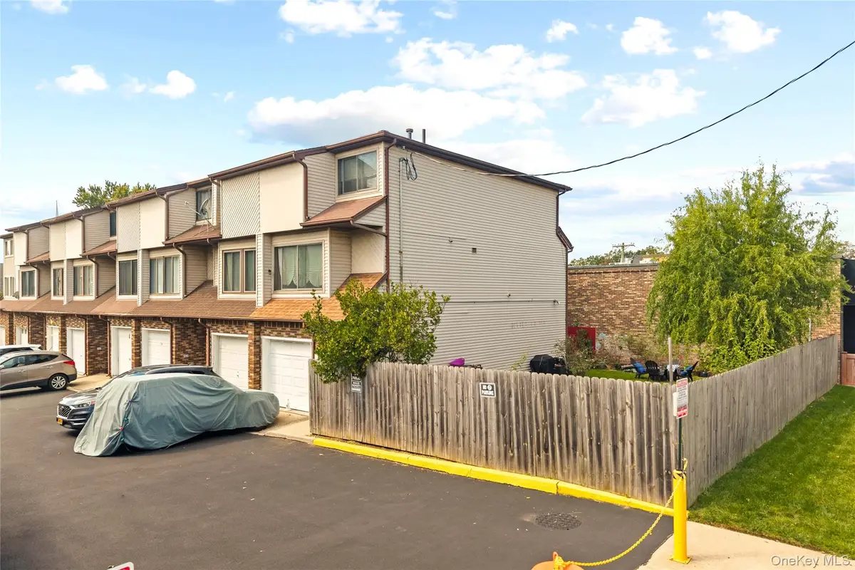10 Lyndale Lane, Staten Island, NY 10312 - #1