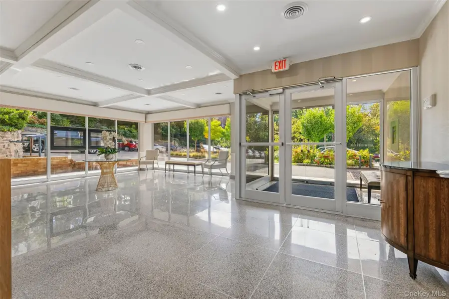 72 Pondfield Road W #4C, Bronxville, NY 10708 - #2
