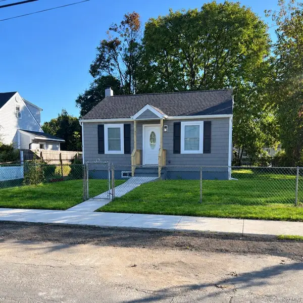 6 E Booker Avenue, Wyandanch, NY 11798