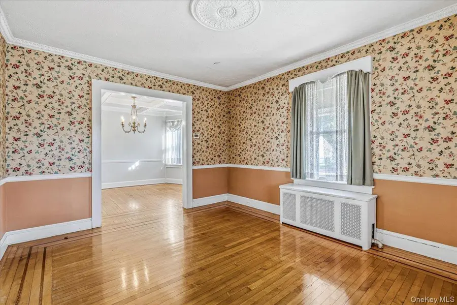 63 Shellbank Place, Rockville Centre, NY 11570 - #2