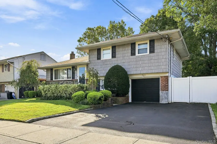 23 Chance Street, Hicksville, NY 11801 - #2