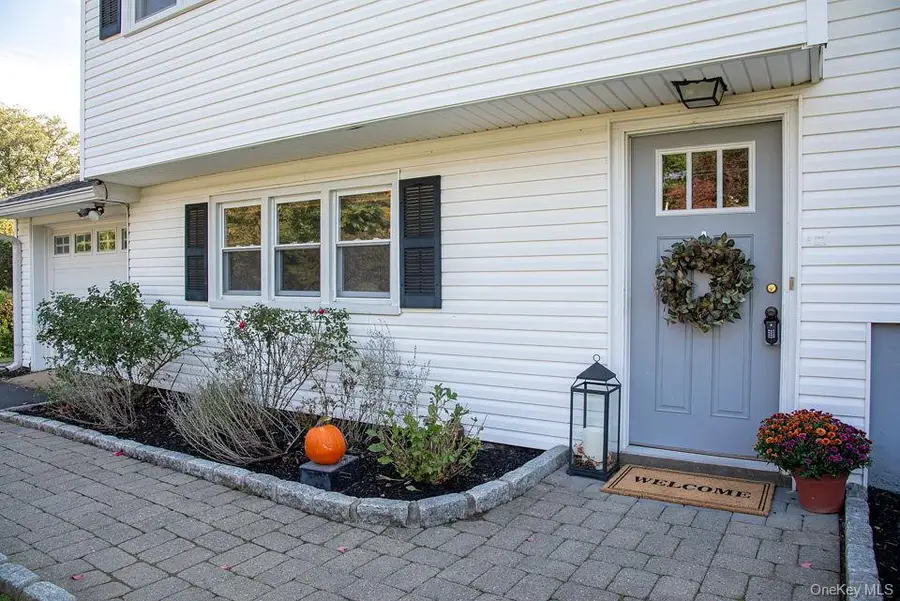 4 Robin Street, Pearl River, NY 10965 - #3