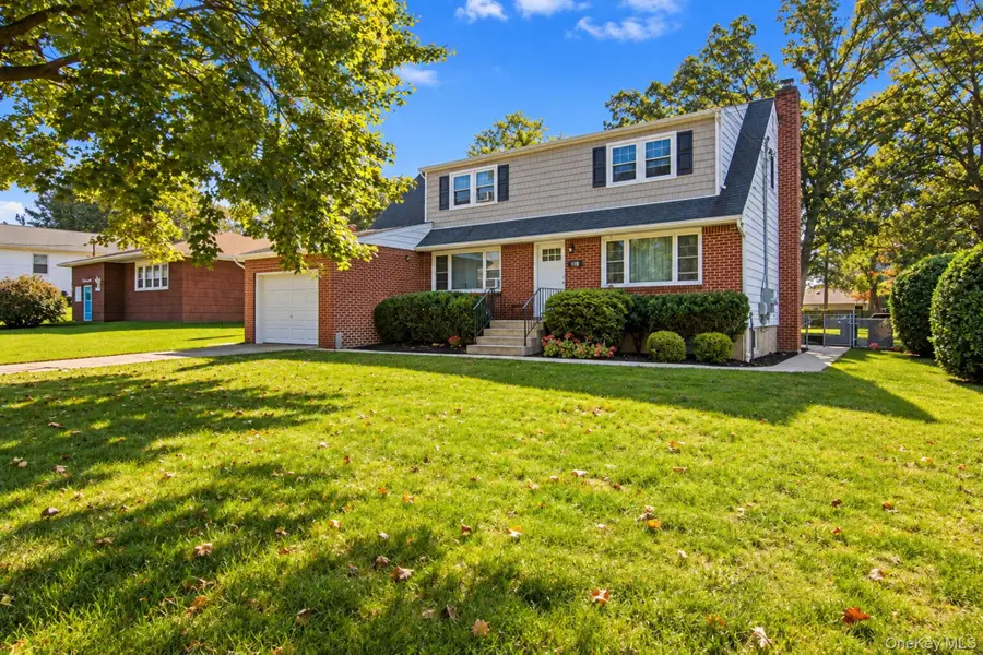 118 Liberty Street, Deer Park, NY 11729 - #3