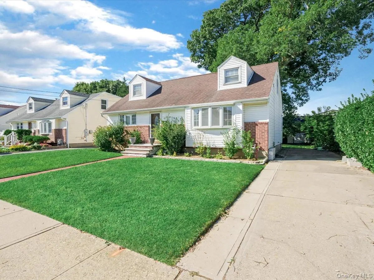 712 Partridge Avenue, West Hempstead, NY 11552 - #1