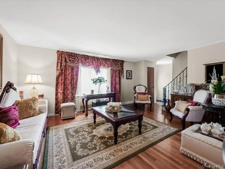 712 Partridge Avenue, West Hempstead, NY 11552 - #3