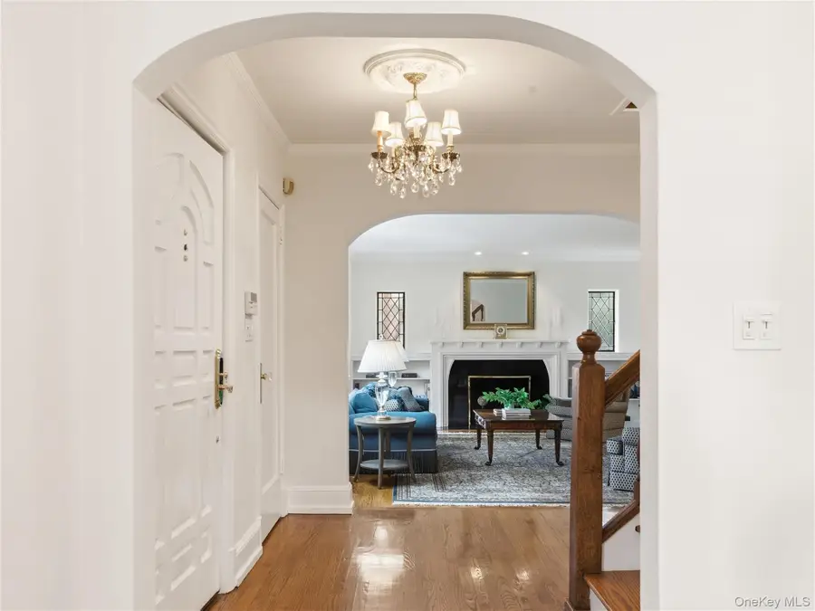 403 Ryder Road, Manhasset, NY 11030 - #3