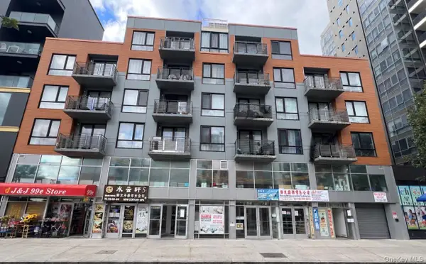 3520 146th Street #3D, Flushing, NY 11354