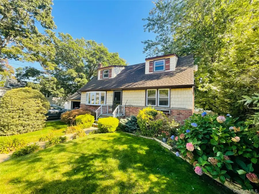 2306 Fowler Street, North Bellmore, NY 11710 - #3