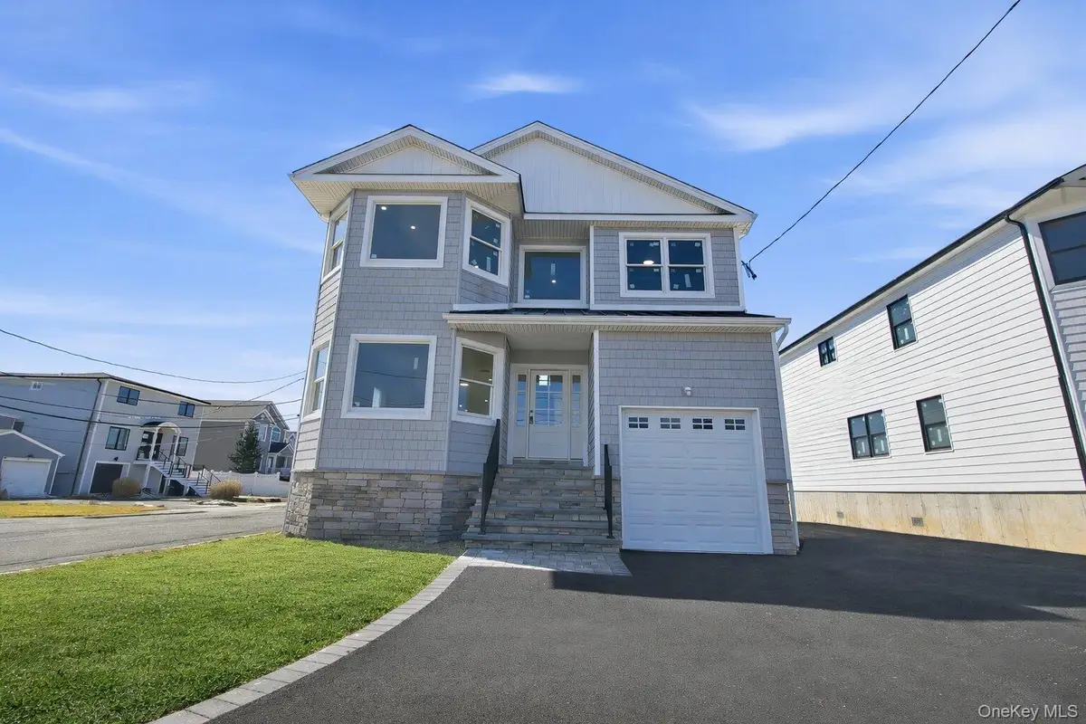 101 Clocks Boulevard, Massapequa, NY 11758 - #1