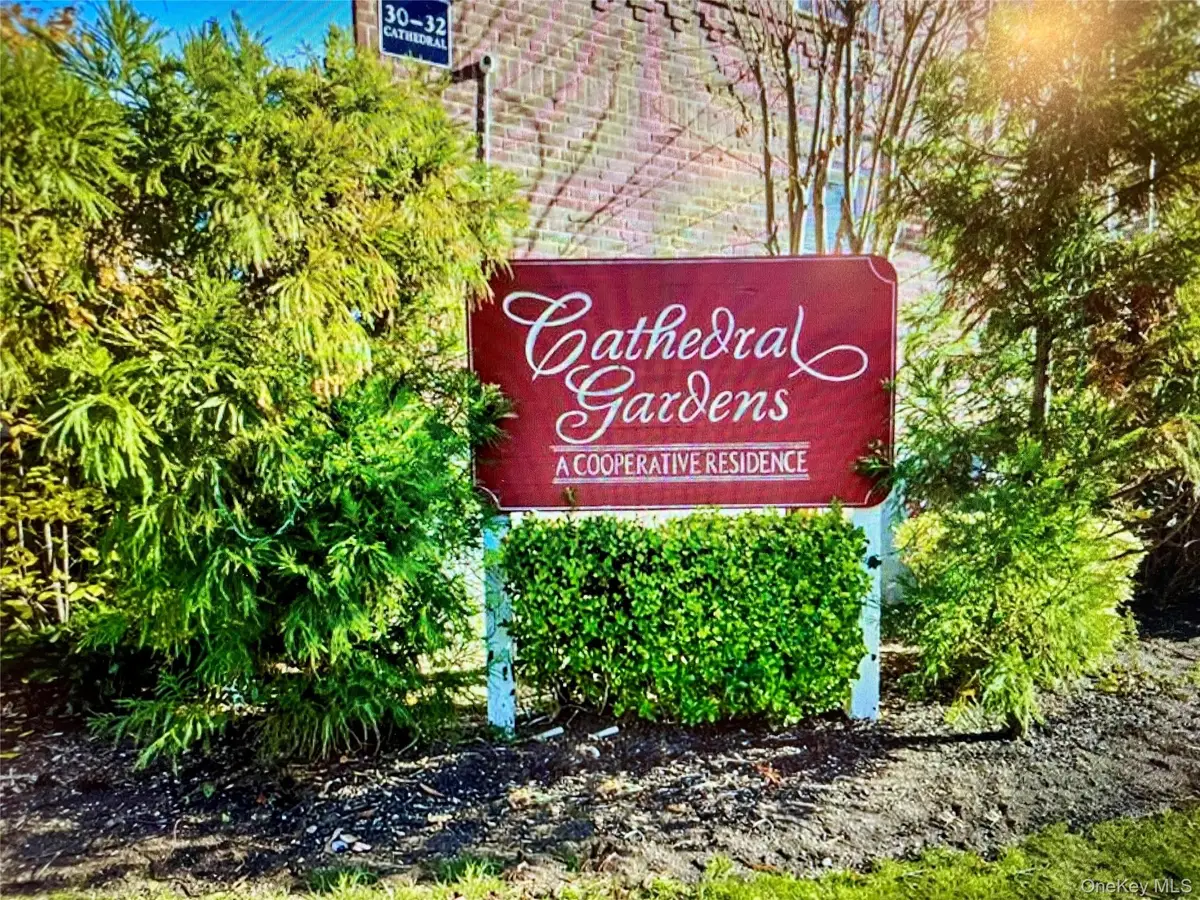 34 Cathedral Avenue #2E, Hempstead, NY 11550 - #1