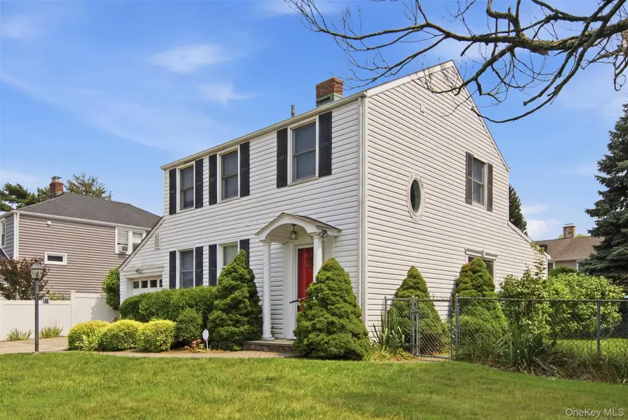 118 Magnolia, Westbury, NY 11590 - #3