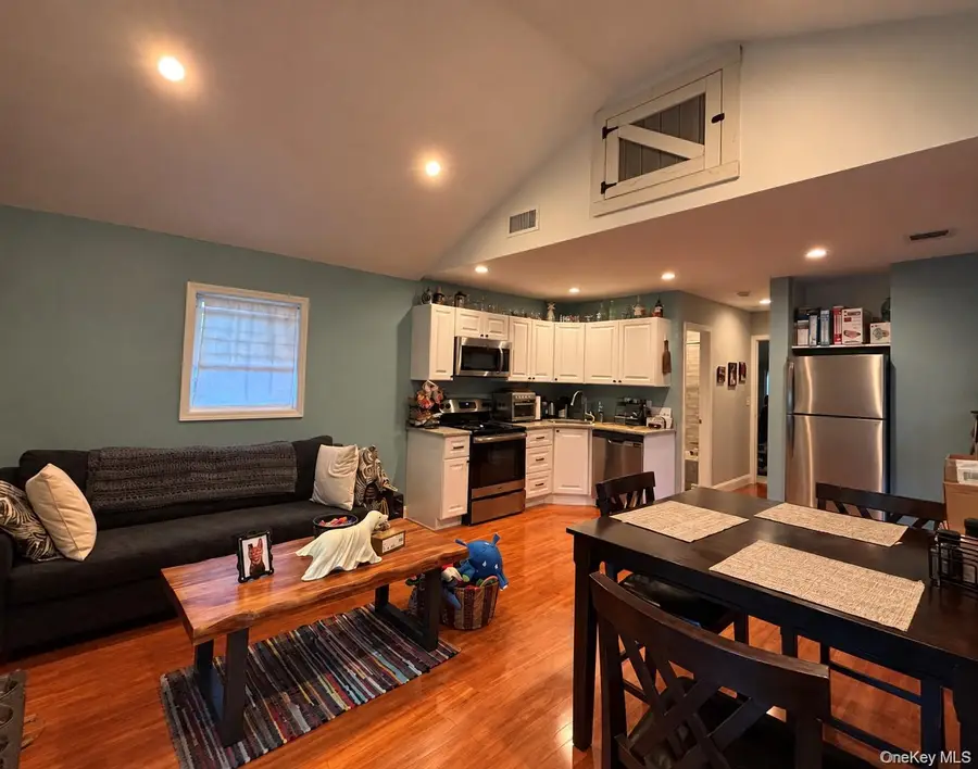 21 Cove Drive, Sound Beach, NY 11789 - #2