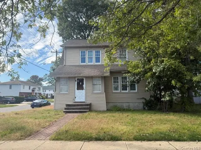 186 Rockaway Parkway, Valley Stream, NY 11580 - #1