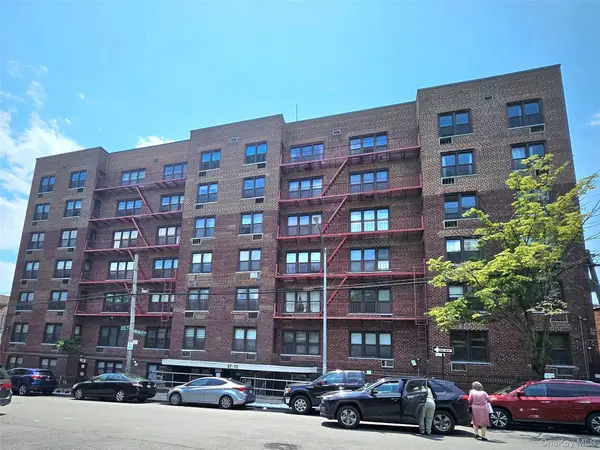 87-70 173rd Street #5P, Jamaica, NY 11432