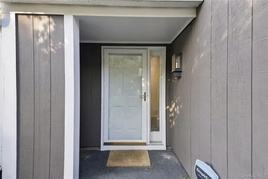 4 Hillside Place, Chappaqua, NY 10514 - #3