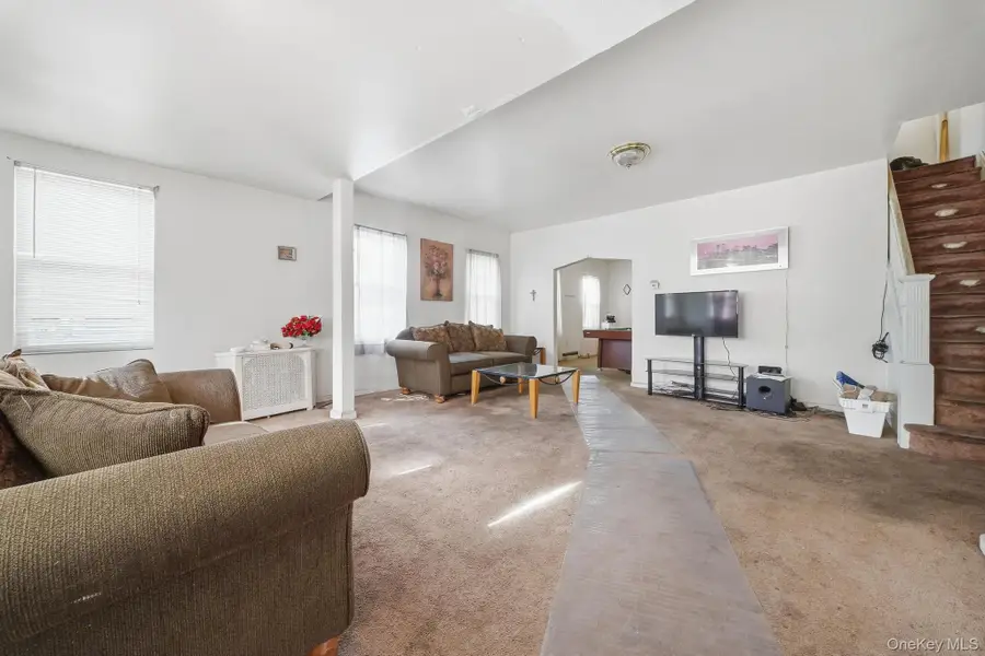 188-01 Mangin Avenue, Saint Albans, NY 11412 - #3