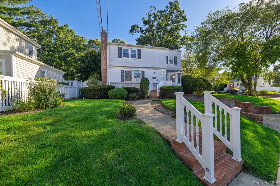 415 Whitehall Street, Lynbrook, NY 11563 - #2