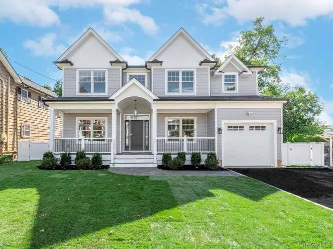 16 2nd Avenue, Port Washington, NY 11050 - #1