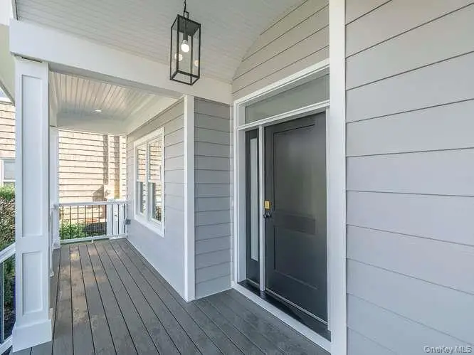 16 2nd Avenue, Port Washington, NY 11050 - #2