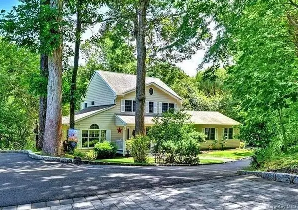 150 N Woods Drive, Wading River, NY 11792