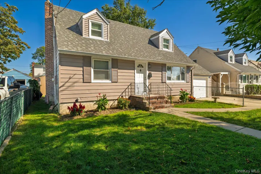 413 Greengrove Avenue, Uniondale, NY 11553 - #2