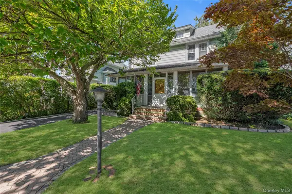 63 Oak Street, Lynbrook, NY 11563