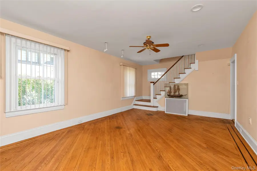 63 Oak Street, Lynbrook, NY 11563 - #3