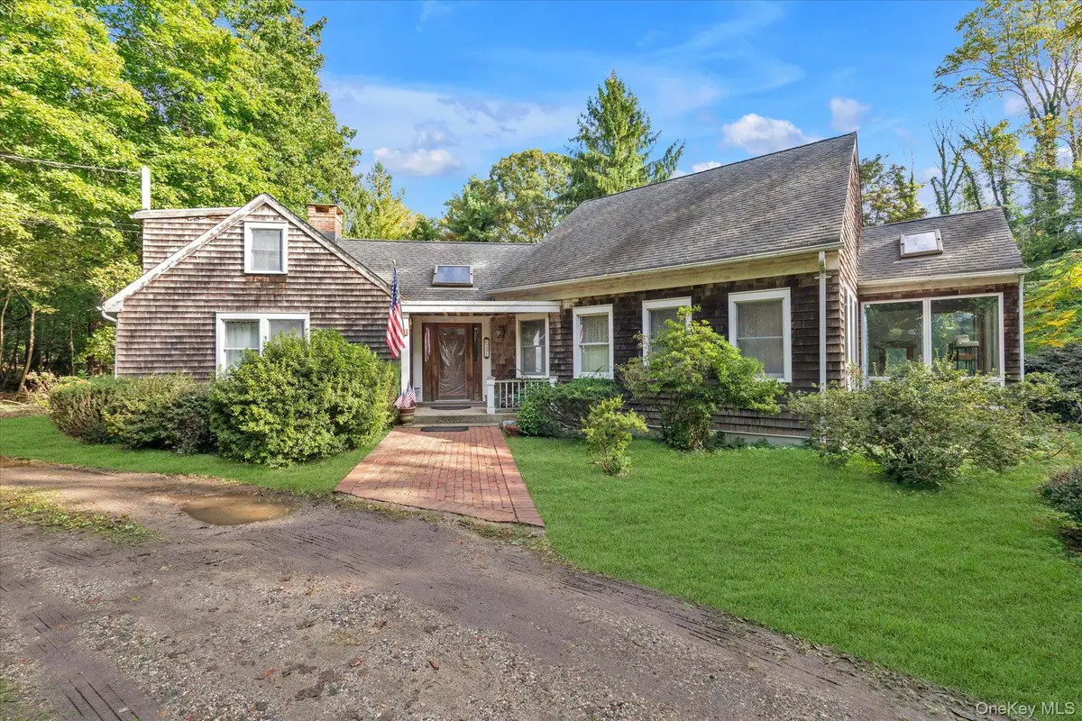 231 Southdown Road, Lloyd Harbor, NY 11743 - #1