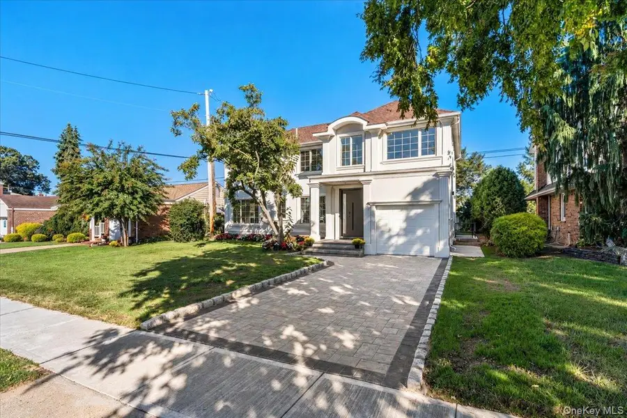 740 Willow Road, Franklin Square, NY 11010 - #3