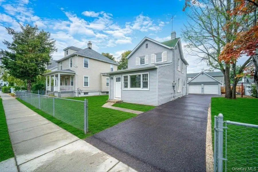 52 Coles Street, Glen Cove, NY 11542 - #2