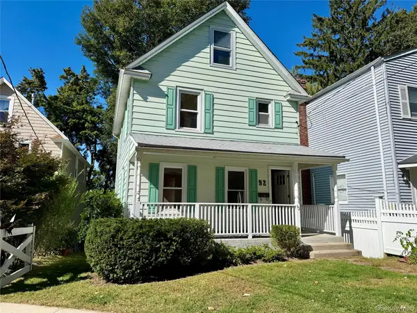 92 School Street, Oyster Bay, NY 11771