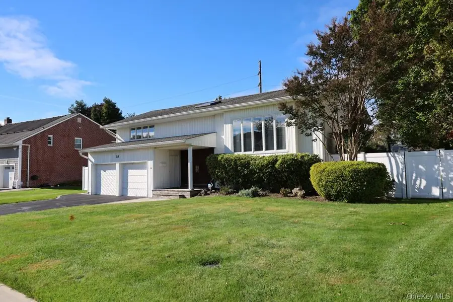 15 Yates Lane, Jericho, NY 11753 - #2