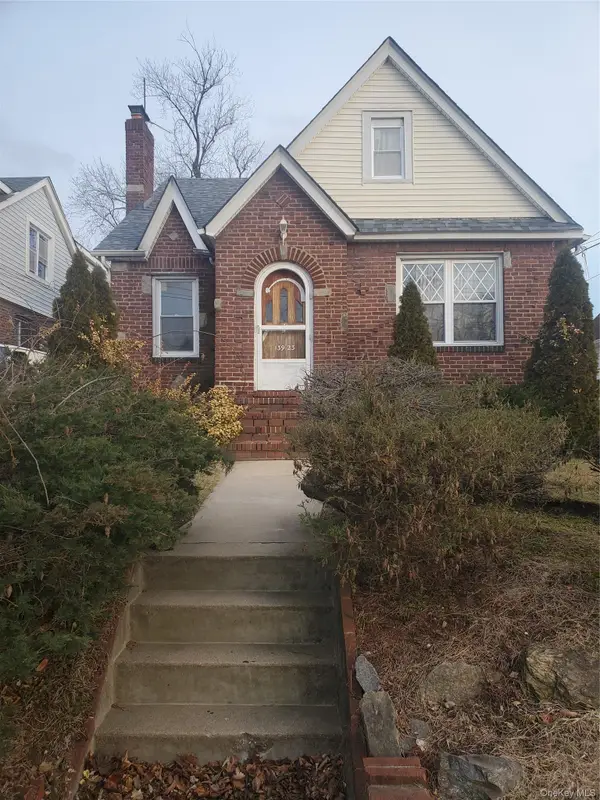 139-23 230th Street, Laurelton, NY 11413