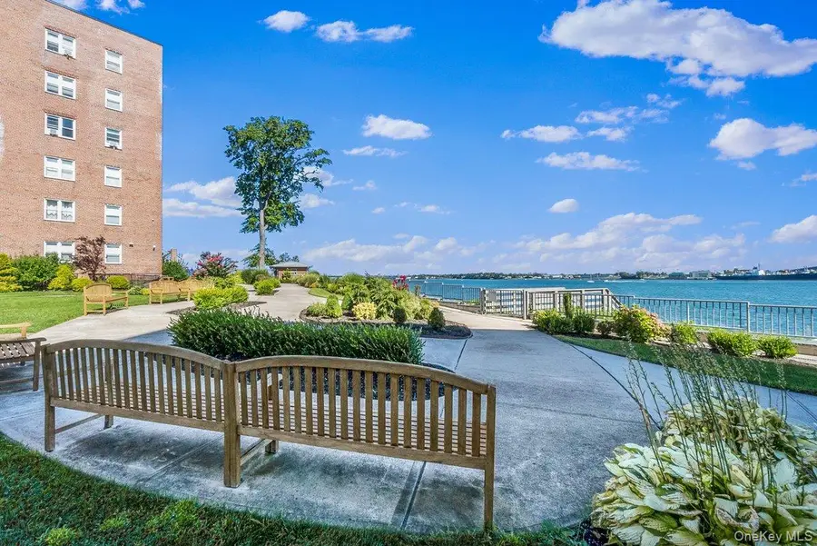 162-01 Powells Cove Boulevard #2D, Beechhurst, NY 11357 - #2