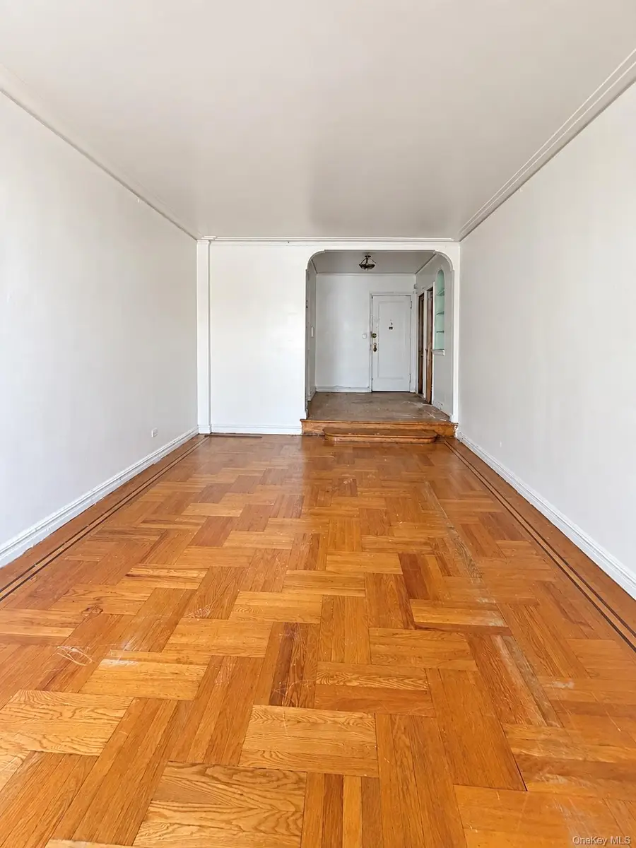 2160 Bronx Park Park #3B, Bronx, NY 10462 - #2