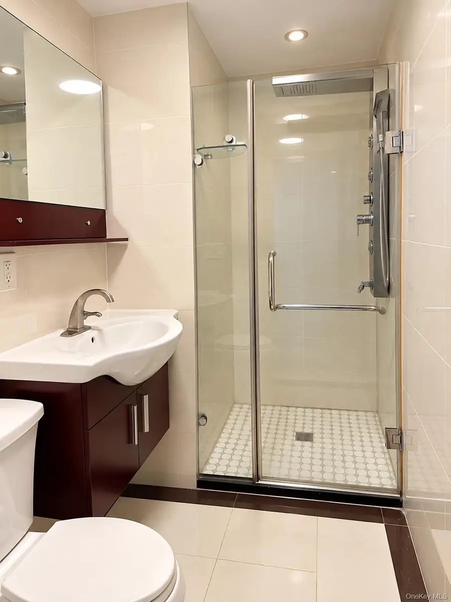 13229 Blossom Avenue #4G, Flushing, NY 11355 - #3