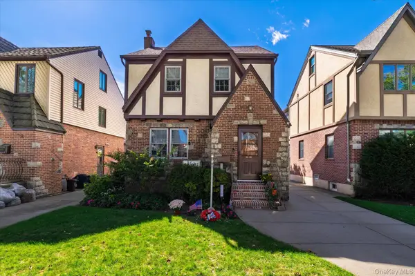 60-50 69th Lane, Maspeth, NY 11378